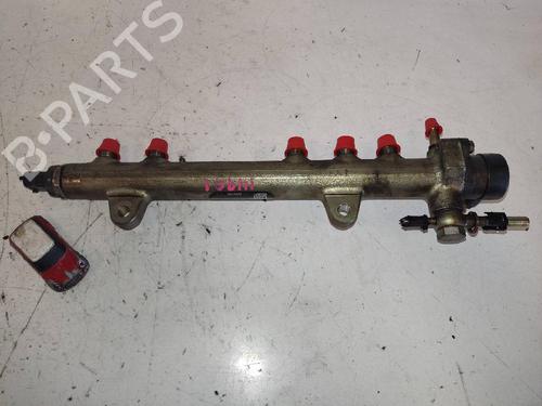 Used Injection rail OPEL CORSA C (X01) [2000-2009]  12625016