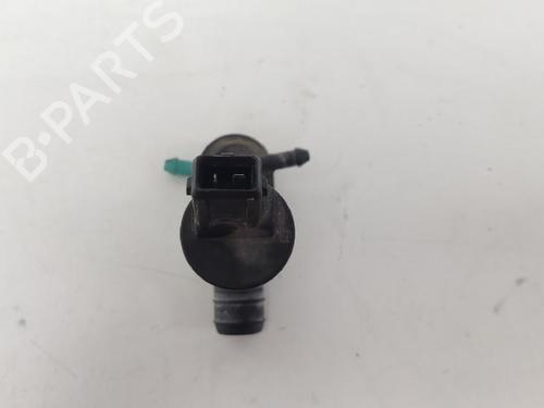 Ruitensproeierpomp LAND ROVER RANGE ROVER SPORT I (L320) 2.7 D 4x4 (190 hp) 15591685