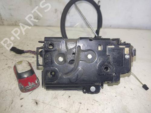 Høyre foran lås VW GOLF IV (1J1) 1.9 TDI (90 hp) 12623904