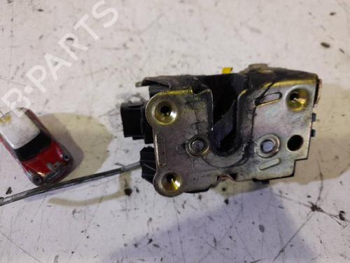 Used Front right lock NISSAN INTERSTAR Van (X70) dCi 100 (99 hp) 12623449