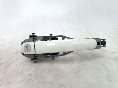 Used Front left exterior door handle MERCEDES-BENZ C-CLASS (W204) C 200 (204.048) (186 hp) 20677338