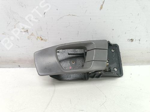 Højre bagtil invendig håndtag KIA CARENS II MPV (FJ) 2.0 CRDi (113 hp) 16307126