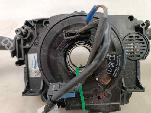 Switch CITROËN C4 CACTUS 1.5 BlueHDi 100 | BP18484250I30