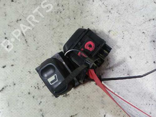 Used Right rear window switch CITROËN XSARA (N1) 2.0 HDi 90 (90 hp) 15269755