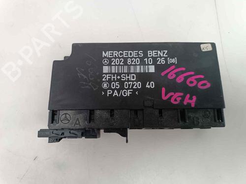 Used Control unit MERCEDES-BENZ E-CLASS (W124) E 200 (124.019) (136 hp) 19405051