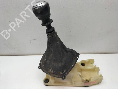 Used Gear lever HYUNDAI SANTA FÉ II (CM) 2.2 CRDi GLS (150 hp) 14990897