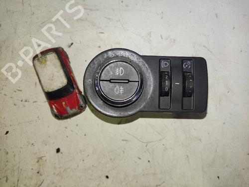 Used Headlight switch CHEVROLET CRUZE (J300) 1.6 (113 hp) 12625275