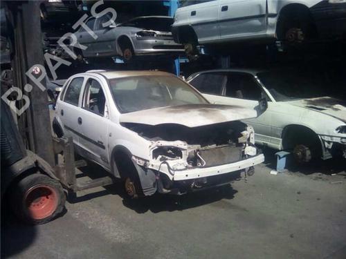 Brugte OPEL CORSA C (X01) 1.2 (F08, F68) (75 hp) 4320000