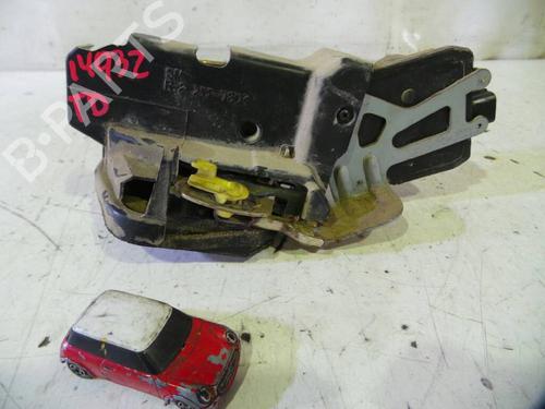 Rear right lock HYUNDAI SANTA FÉ I (SM) 2.0 CRDi 4x4 | BP12621990C99 