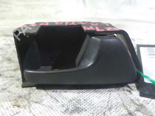 Used Front right interior door handle VW VENTO (1H2) 2.0 (115 hp) 15270394