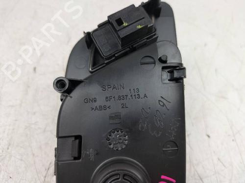 Front left interior door handle SEAT LEON (5F1)  | BP13583006I13 