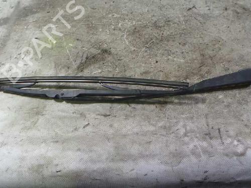 Used Front windshield wiper arm RENAULT RAPID Box Body/MPV (F40_, G40_) [1985-2001]  21222639
