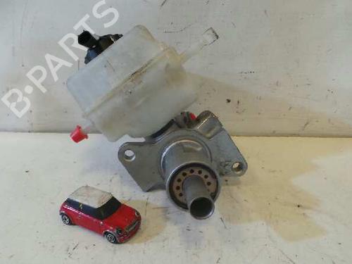 Brake master cylinder BMW 1 (E87) 118 d | BP12618969M77 
