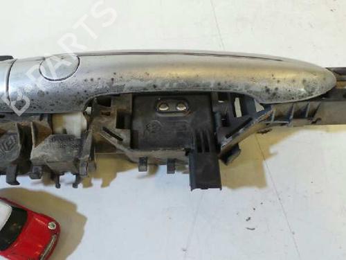 Used Rear left exterior door handle RENAULT SCÉNIC II (JM0/1_) 1.9 dCi (JM0G, JM12, JM1G, JM2C) (120 hp) 12617166