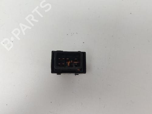 Right rear window switch KIA SORENTO I (JC) 2.5 CRDi 4WD | BP15797610I28 