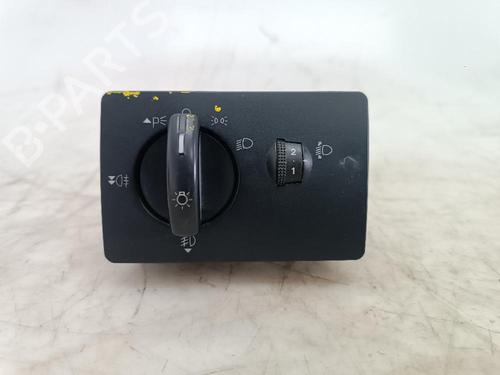 Used Headlight switch FORD FOCUS II (DA_, HCP, DP) [2004-2013]  20237944