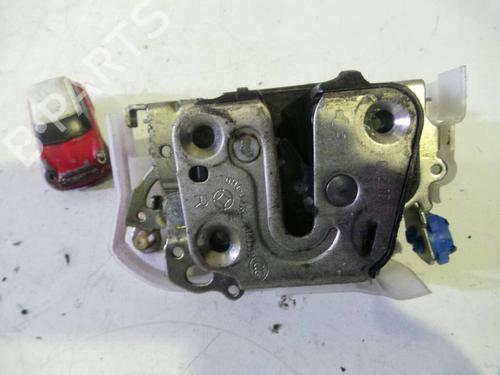 Used Front right lock NISSAN CABSTAR (F24M, F24W) 35.13 DCI, 45.13 DCI 2.5 (F24M) (131 hp) 12620581