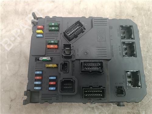 Used Fuse box Fuse box CITROËN XSARA PICASSO (N68) 1.6 HDi (90 hp) 34201550 34201550