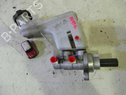 Used Brake master cylinder KIA SPORTAGE III (SL) 1.7 CRDi (116 hp) 12621860