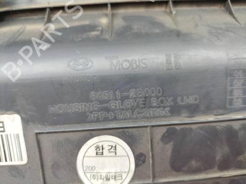 Glove box HYUNDAI SANTA FÉ II (CM) 2.2 CRDi GLS | BP14368156C95