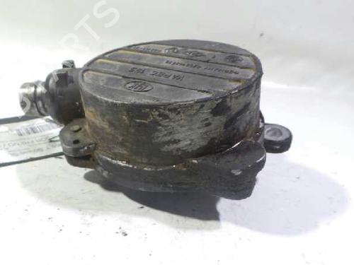 Used Vacuum pump RENAULT MASTER II Platform/Chassis (ED/HD/UD) 2.5 dCi (101 hp) 12615142