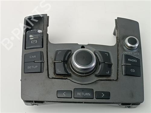 Used Switch AUDI A6 C6 (4F2) [2004-2011]  31372035