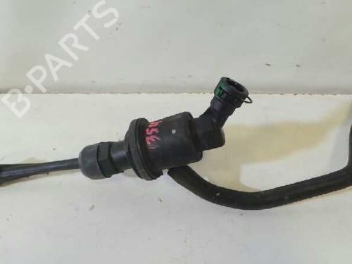 Used Clutch slave cylinder NISSAN X-TRAIL II (T31) 2.0 dCi 4x4 (150 hp) 14242005