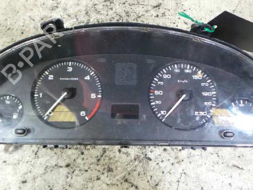 Used Instrument cluster PEUGEOT 406 (8B) [1995-2005]  12611119