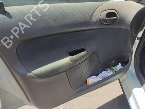 Fuse box PEUGEOT 206 SW (2E/K) 1.4 HDi | BP34201547E1  - Image 13