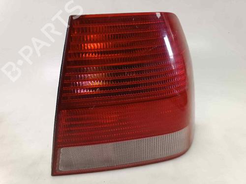 Højre baglygte VW BORA I (1J2) 1.9 TDI (101 hp) 19405046