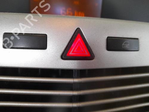 Used Warning switch OPEL ASTRA H (A04) [2004-2014]  12624801