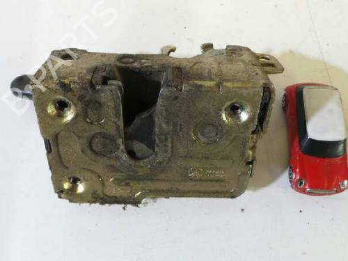 Used Front right lock RENAULT MASTER II Bus (JD) [1997-2010]  12617116