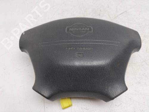 Used Driver airbag NISSAN ALMERA I Hatchback (N15) 2.0 D (75 hp) 13321715