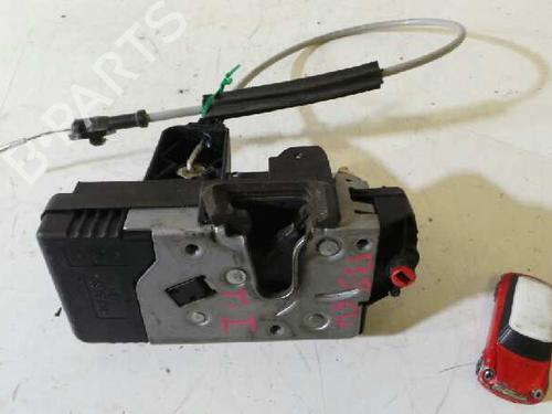 Cerradura puerta trasera izquierda OPEL MERIVA A MPV (X03) 1.7 CDTI (E75) (100 hp) 12618181