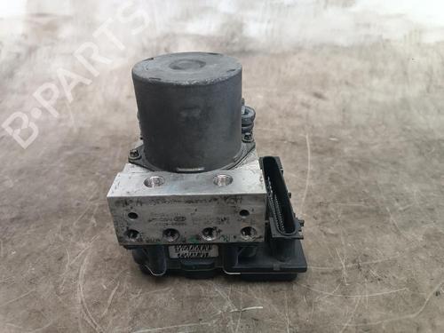 Used ABS pump KIA CARNIVAL II (GQ) [1999-2007]  22752122
