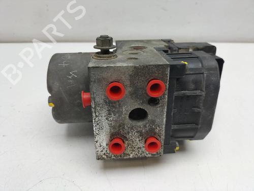 Used ABS pump NISSAN NAVARA (D22) 2.5 D 4x4 (133 hp) 12627762