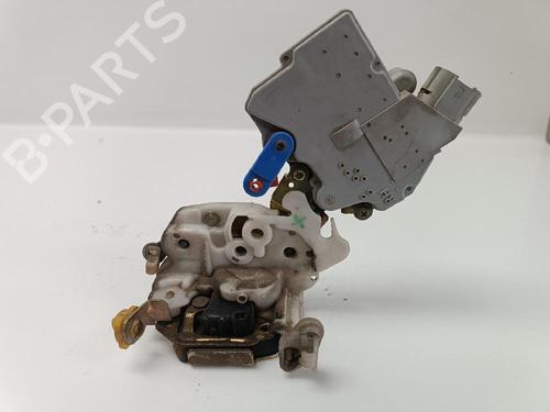 Used Front right lock NISSAN TERRANO II (R20) [1992-2007]  25781965