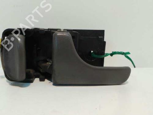 Used Front left interior door handle NISSAN TERRANO II (R20) 2.7 TD 4WD (101 hp) 15270737