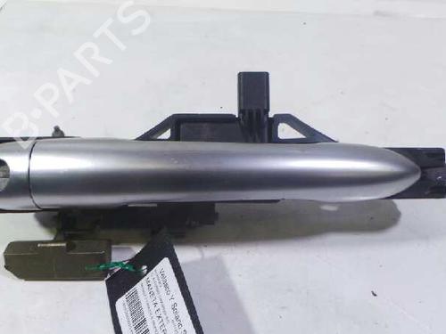 Used Front left exterior door handle RENAULT LAGUNA II Grandtour (KG0/1_) 2.0 16V (KG00, KG0K, KG0W, KG0P) (135 hp) 12614672