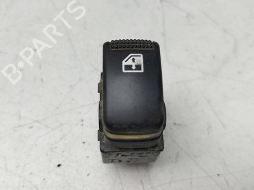 Used Right rear window switch HYUNDAI TUCSON (JM) 2.0 CRDi All-wheel Drive (140 hp) 15129279