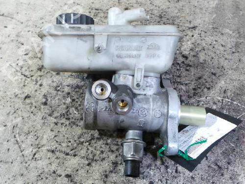 Used Brake master cylinder RENAULT LAGUNA II Grandtour (KG0/1_) 2.0 16V (KG00, KG0K, KG0W, KG0P) (133 hp) 12611389