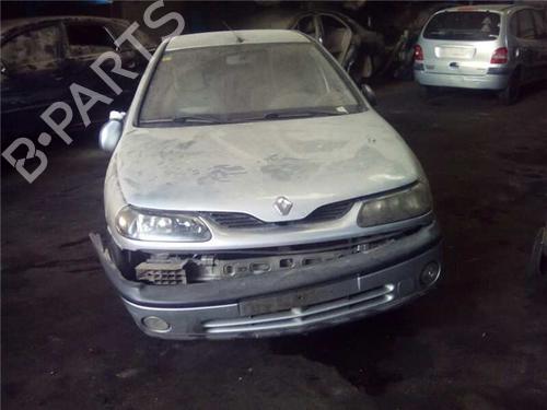 Brugte RENAULT LAGUNA I (B56_, 556_) 2.2 dT (B569) (113 hp) 4320163