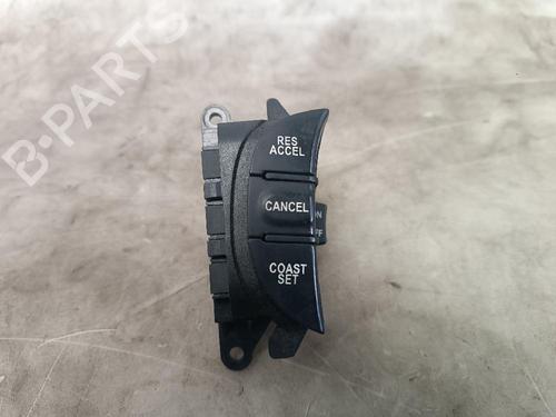 Used Switch KIA CARNIVAL II (GQ) [1999-2007]  22752131