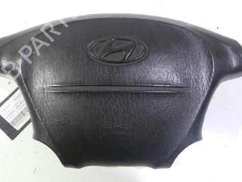 Used Driver airbag HYUNDAI H-1 / STAREX Bus (A1) 2.5 CRDi (140 hp) 12615236