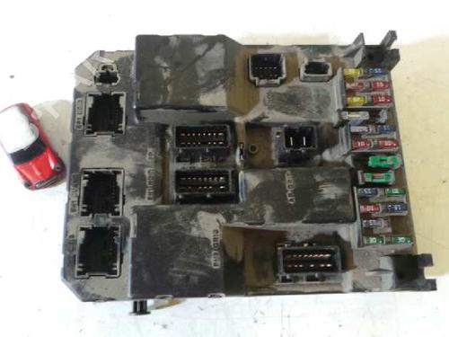 Used Fuse box Fuse box PEUGEOT 307 Break (3E) 2.0 HDi 135 (136 hp) 12618233 12618233