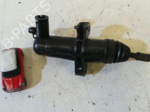 Used Clutch slave cylinder CITROËN JUMPER I Bus (244, Z_) 2.0 HDi (84 hp) 18505697
