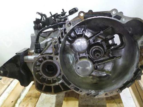 Used Gearbox HYUNDAI SONATA V (NF) 2.0 CRDi (140 hp) 12629655