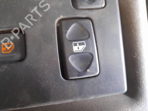 Right rear window switch LAND ROVER DISCOVERY II (L318) 2.5 Td5 4x4 | BP12625585I28