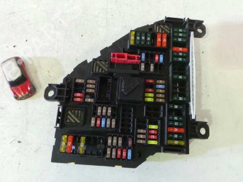 Used Fuse box BMW 5 (F10) 520 d (184 hp) 12620146