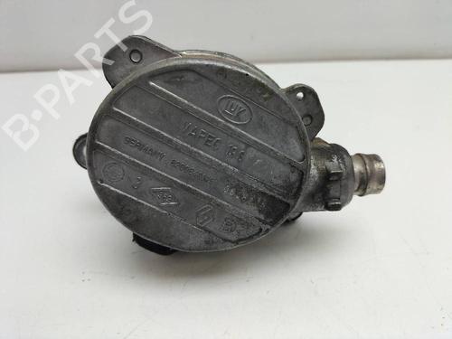 Used Vacuum pump RENAULT LAGUNA II Grandtour (KG0/1_) 2.2 dCi (KG0F) (150 hp) 12615767